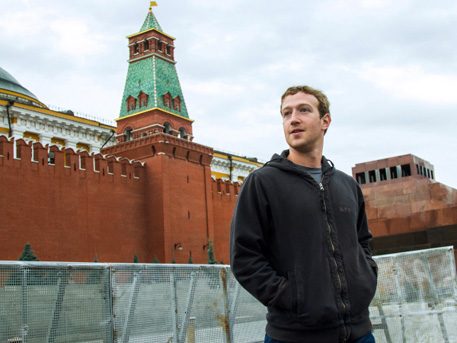 Марк Цукерберг закрывает Facebook для россиян