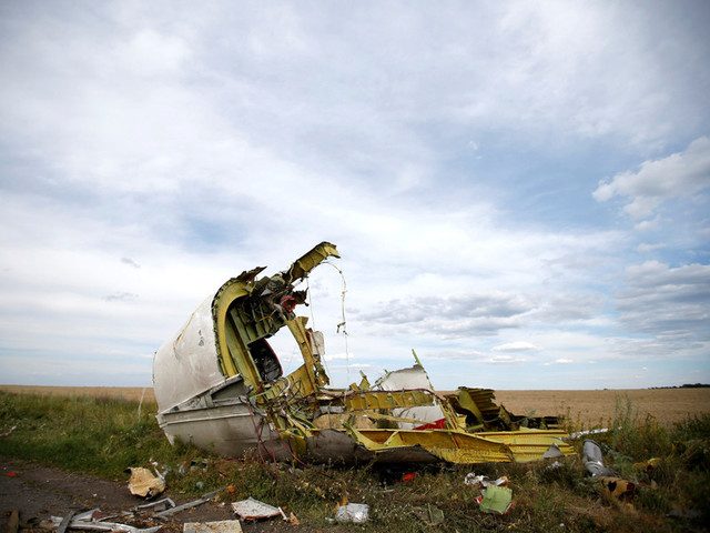 Родственники жертв катастрофы MH17 призывают российские власти к ответу