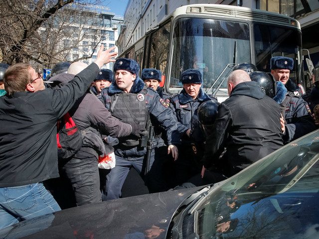 Кремль отреагировал на антикоррупционные митинги