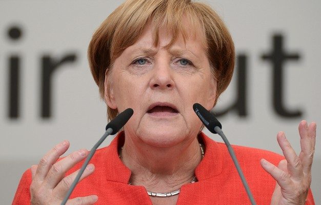 Меркель сравнила Крым с разделённой Германией