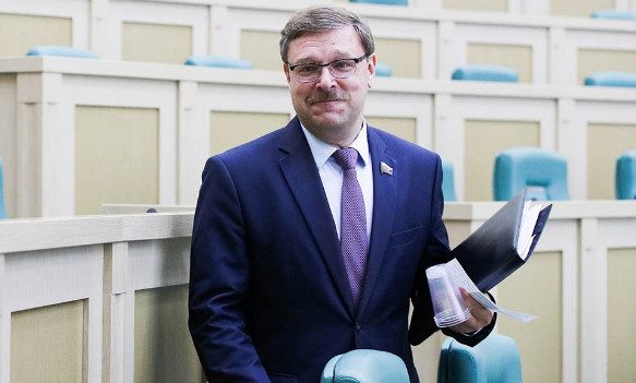Единороссы отозвали законопроект «о закрытии визовых центров»