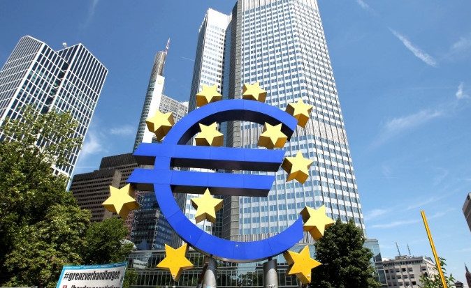 Европейские банки блокируют россиян