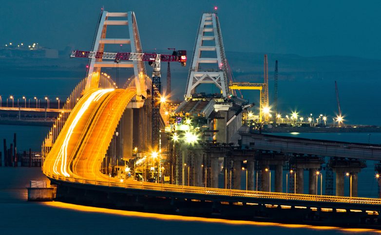 На подходы к Крымскому мосту выделят около 90 млрд руб.