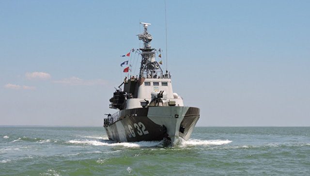3 корабля ВМС Украины незаконно пересекли российскую границу