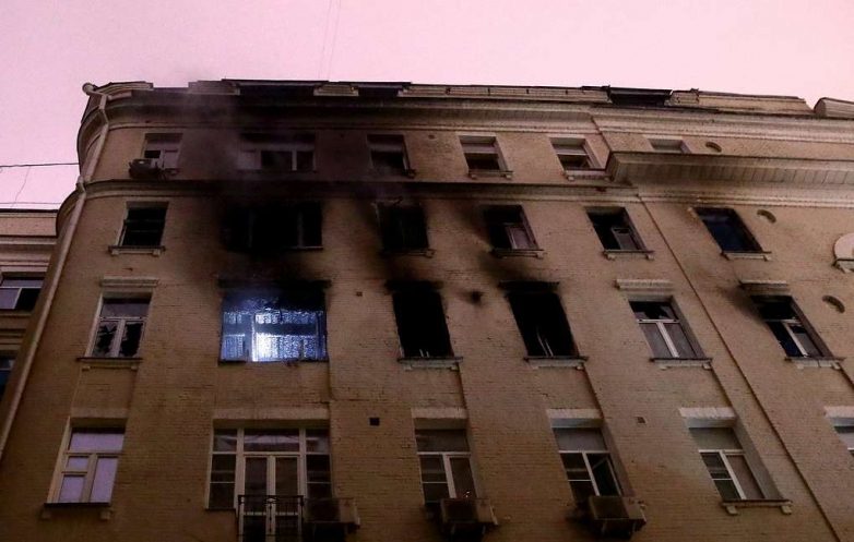 Во время пожара на Никитском бульваре в Москве погибло 4 человека