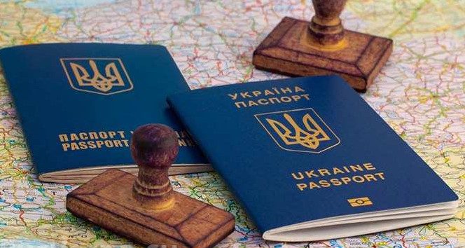 Жителей Крыма и Донбасса не хотят лишать гражданства, чтобы потом судить за госизмену