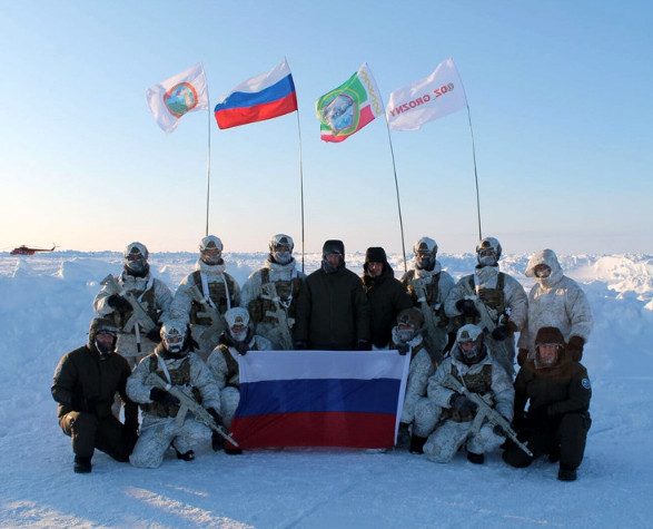 «Летучий отряд Кадырова» делает селфи на Шпицбергене, где «российских военных нет»