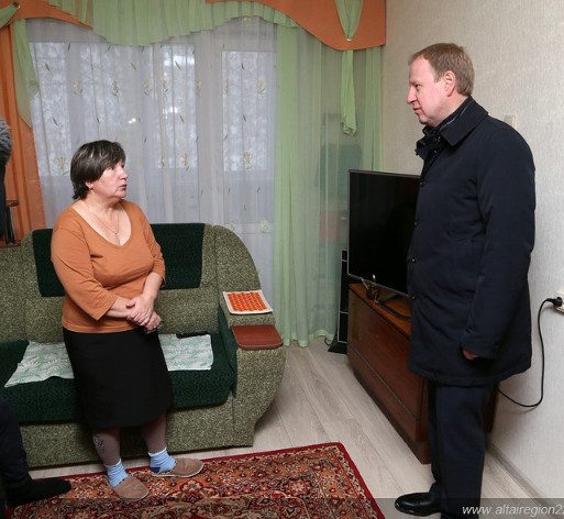 «Денег нет» - ответили власти Алтая женщине, вымаливавшей ремонт котельной у Медведева
