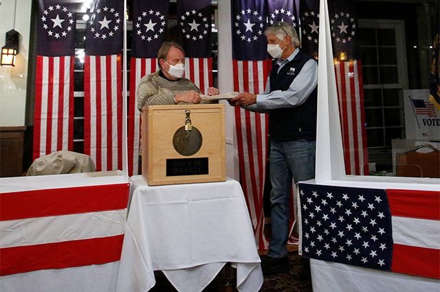В США голосуют на выборах президента и готовятся к погромам