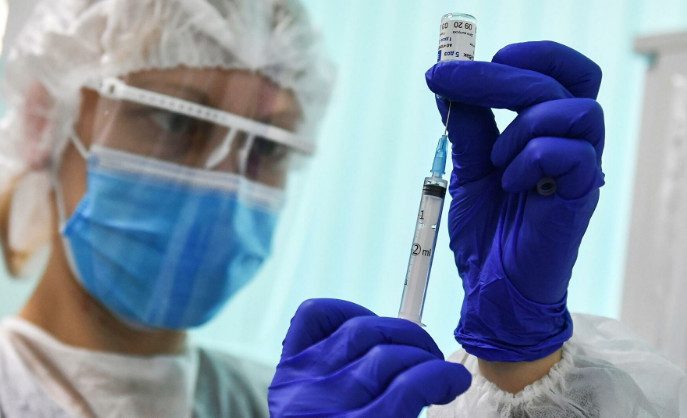 Якутия стала первым российским регионом с обязательной вакцинацией от COVID-19