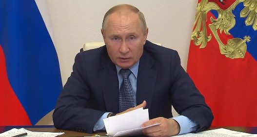 Путин объявил нерабочие дни с сохранением заработной платы с 30 октября по 7 ноября