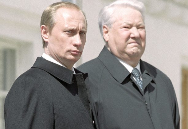 Экс-помощник Ельцина объяснил решение назначить Путина преемником