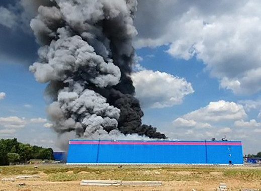 На складе Ozon в Подмосковье произошёл крупный пожар