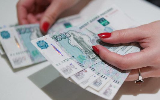 Около 40% россиян не откладывают деньги