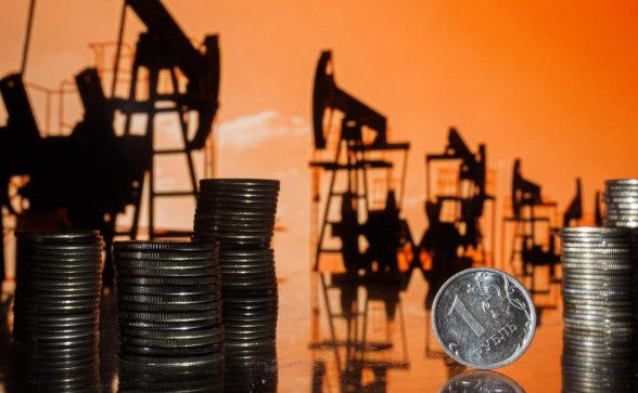 Страны G7 и Австралия договорились о фиксированной цене на российскую нефть