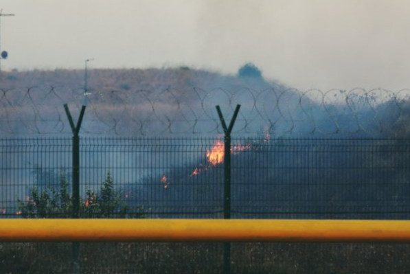 Из-за пожара на полигоне в Крыму эвакуируют 2 тысячи человек, перекрыта «Таврида»