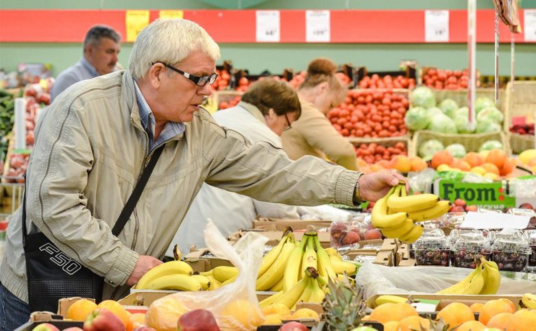 Килограмм бананов в магазинах впервые стал стоить 140 рублей