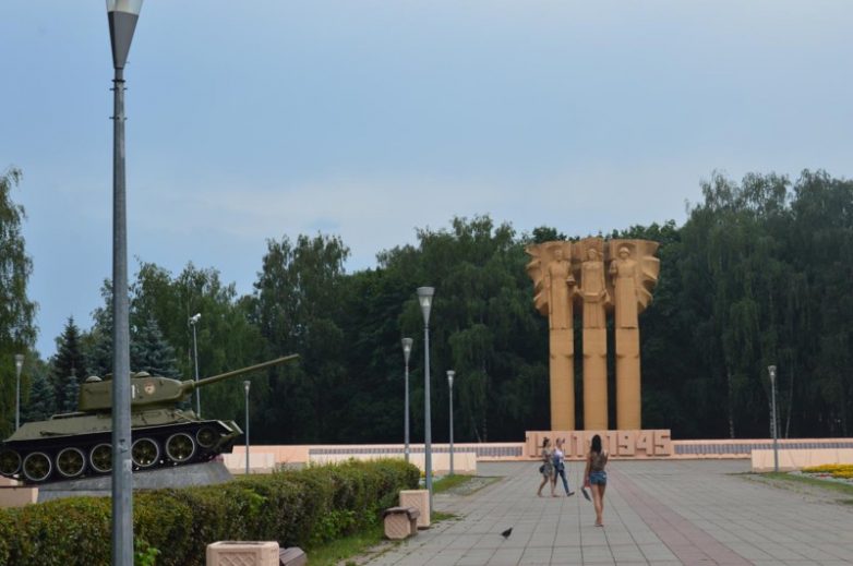 Прозвища памятников в России