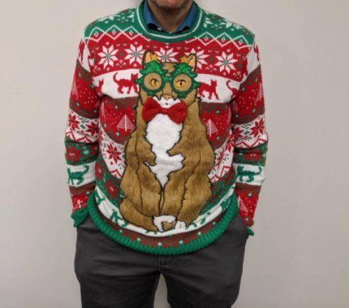 Самые смешные и забавные рождественские свитеры