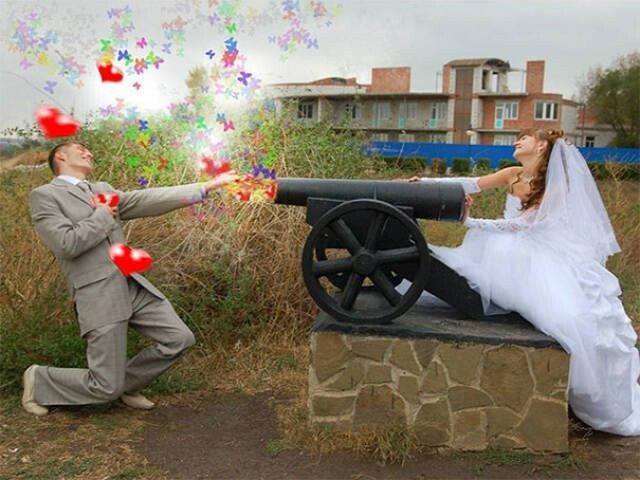Бессмысленные и беспощадные снимки со свадеб
