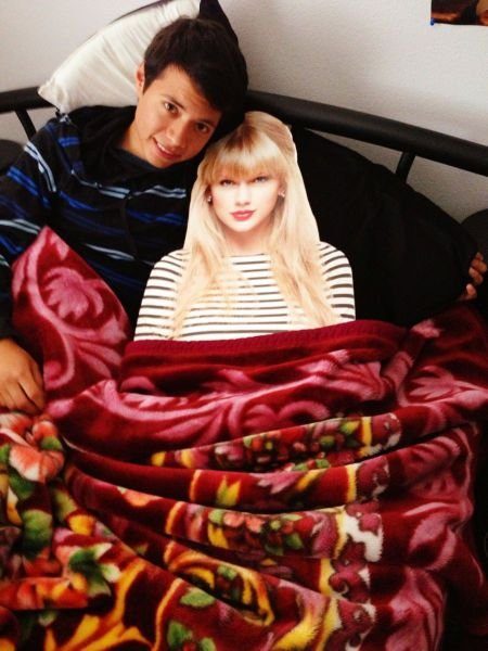 Подборка картинок. Вечерний выпуск