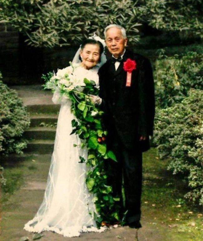 98-летние супруги воссоздали день своей свадьбы через 70 лет