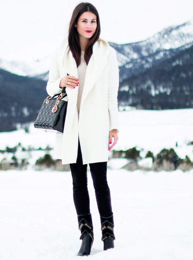 С чем носить белое зимнее пальто