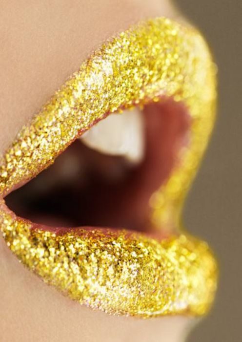 Новогодний макияж: 17 блестящих идей для безупречного образа