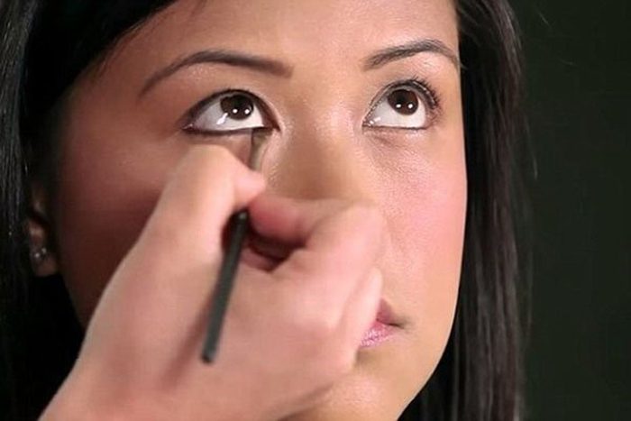 Ошибки, которые совершают женщины при нанесении макияжа