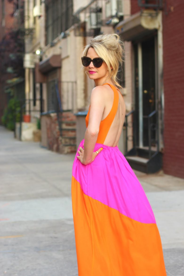 20 ослепительных платьев в оранжевом цвете