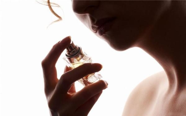 Как отличить оригинальный парфюм от подделки