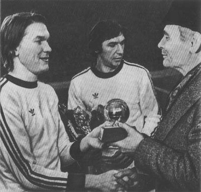 1975-год-Золотой-мяч-получает-Олег-Блохин