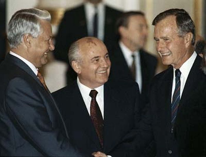 Стенограммы телефонных разговоров Ельцина и Горбачева с Д.Бушем