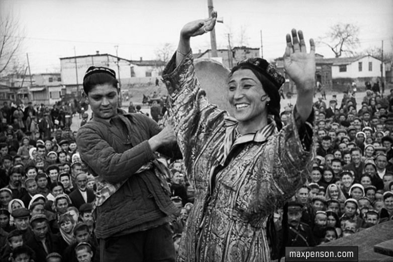 Освобожденная женщина советского востока