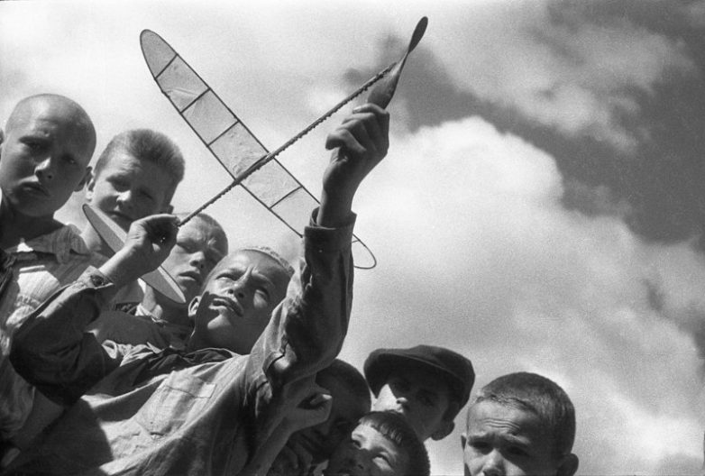 Советские фотохудожники: Эммануил Евзерихин