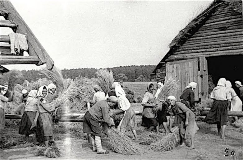 Советские сёла и деревни в 1940-х