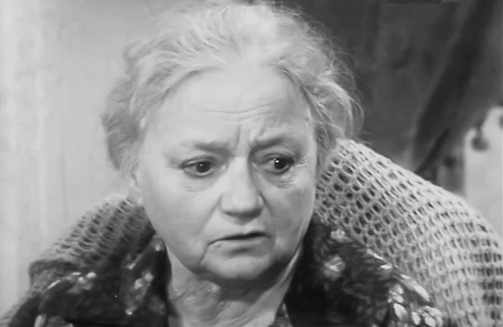 Какими были бабушки советского кино в молодости?