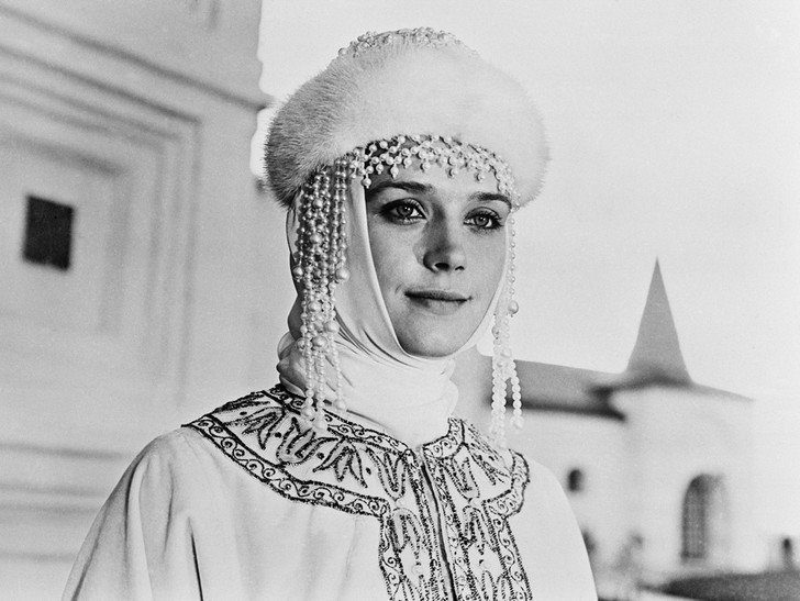 Принцессы, королевы и просто красавицы из советских фильмов-сказок