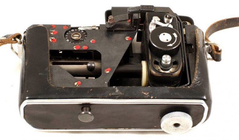 Шпионская фотокамера из СССР, замаскированная под простую фотокамеру