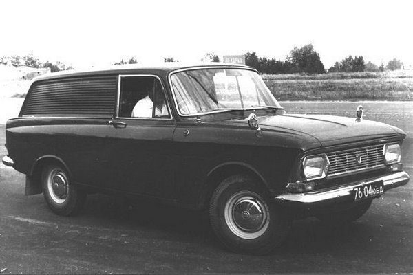 Кто ездил на автомобилях с правым рулем в СССР?
