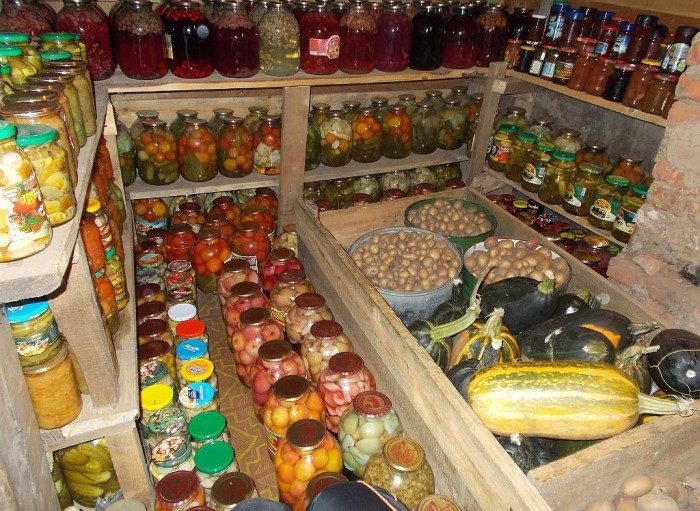 Как и где в СССР доставали дефицитные продукты к праздничному столу