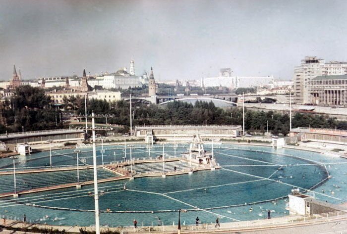 «Москва» - самый большой бассейн в СССР