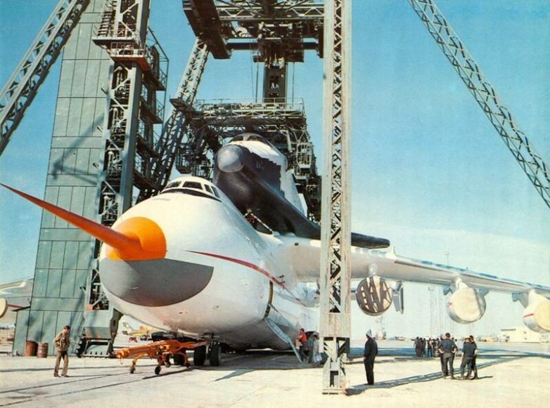 «Мрия»: как создавали самый большой самолет в СССР и в мире