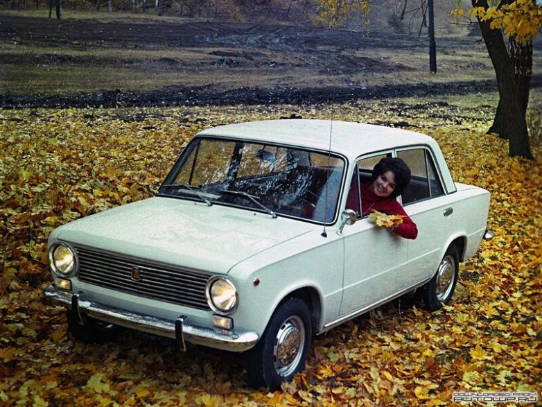 Примула, Снежная королева и Арахис: краски и цвета советских автомобилей