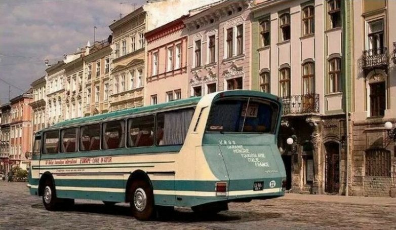 Экспериментальный туристический автобус ЛАЗ Украина – 67