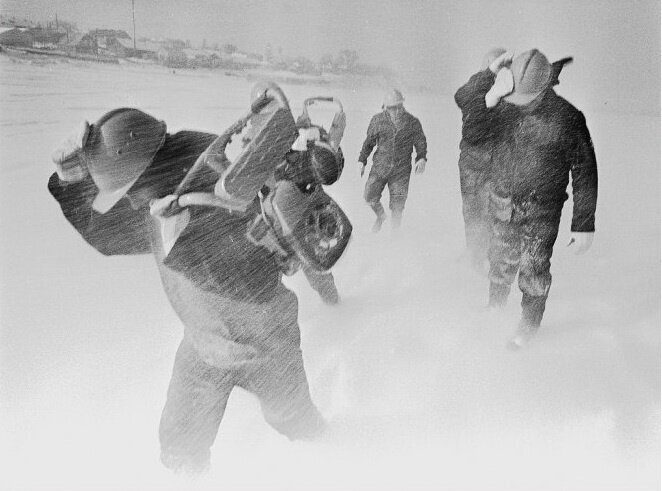 Советская романтика и реальность в фотографиях Владимира Лагранжа
