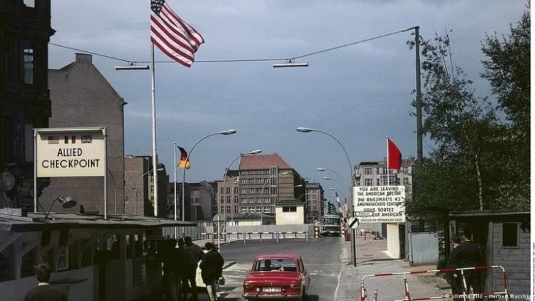 Один из самых дерзких побегов из Восточного Берлина