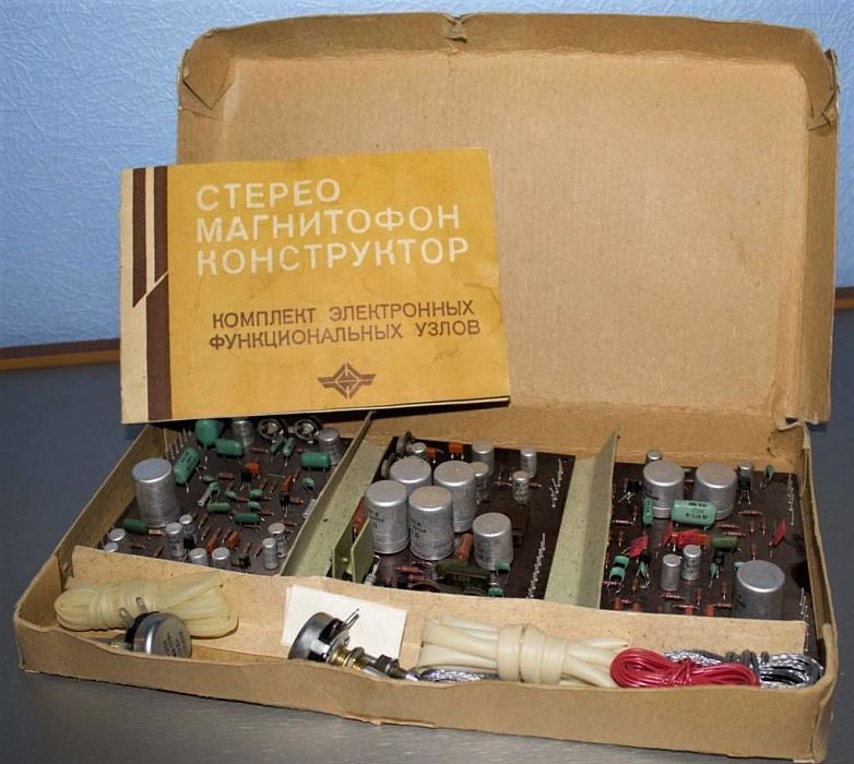10 наборов «Сделай сам» из СССР: акустика, усилители и магнитофоны