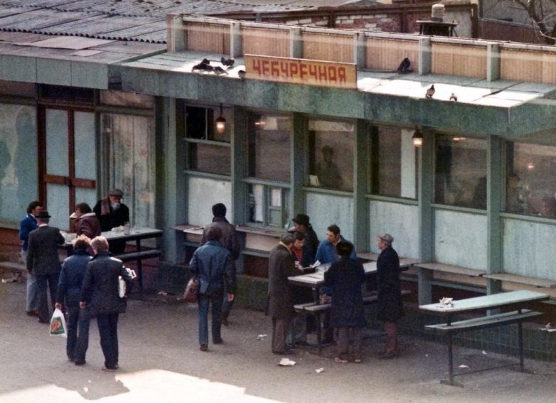 5 советских заведений общепита, где можно было дёшево перекусить