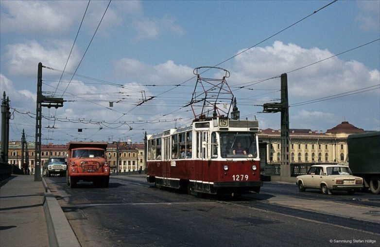 площадь ленинграда в 1980
